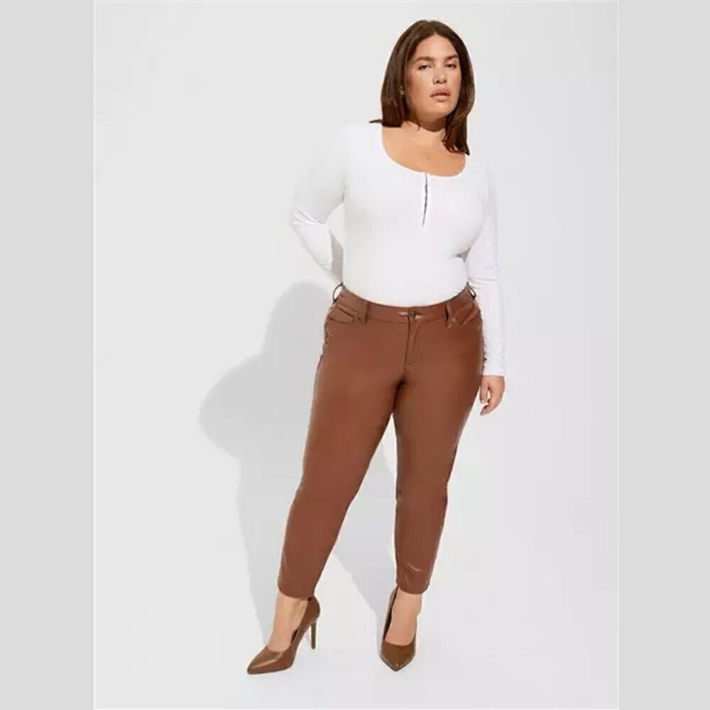 Torrid - Perfect Skinny Faux Leather Mid Rise Pant in Root Beer Mellow Brown‌‌